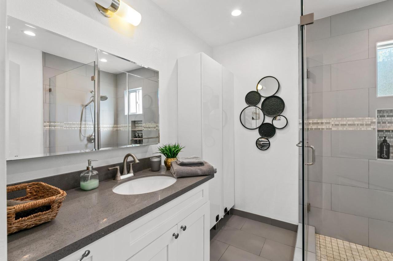 Muirfield Chic City Bungalow With Parking Los Angeles Buitenkant foto